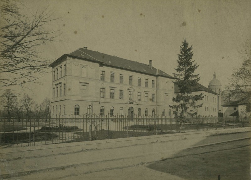 Unikátna fotka gymnázia z maturitného tabla 1913/1914 (foto: Múzeum v Kežmarku)